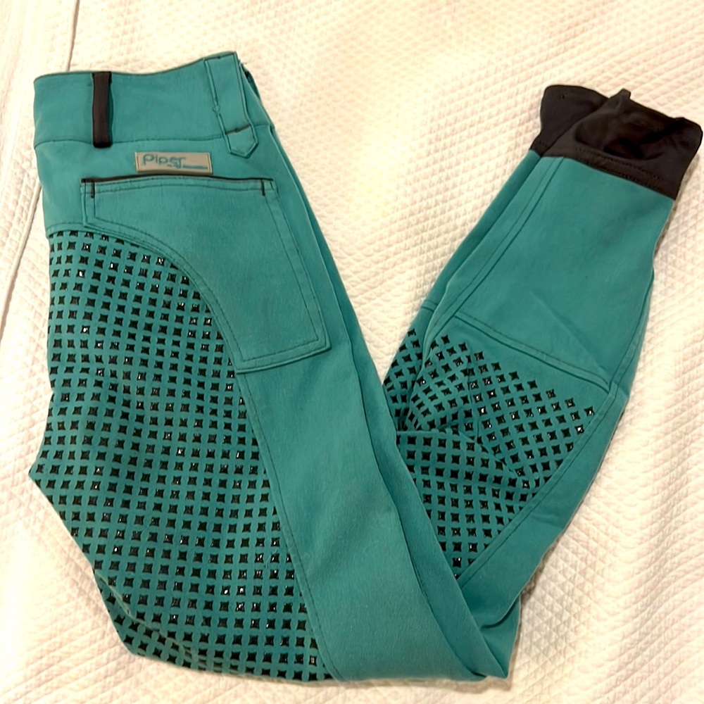Piper Full Seat by SmartPak in Size 22R.